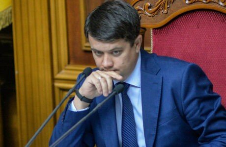 Крымский политолог оценил намерения Разумкова изменить «мовный закон»