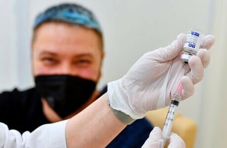 В Германии обретает популярность «вакцинный туризм» в Москву