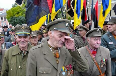 Украина будет воздавать ещё больше почестей бандеровцам и нацистам