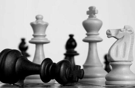 В шахматных правилах нашли «расизм» и потребовали его искоренения
